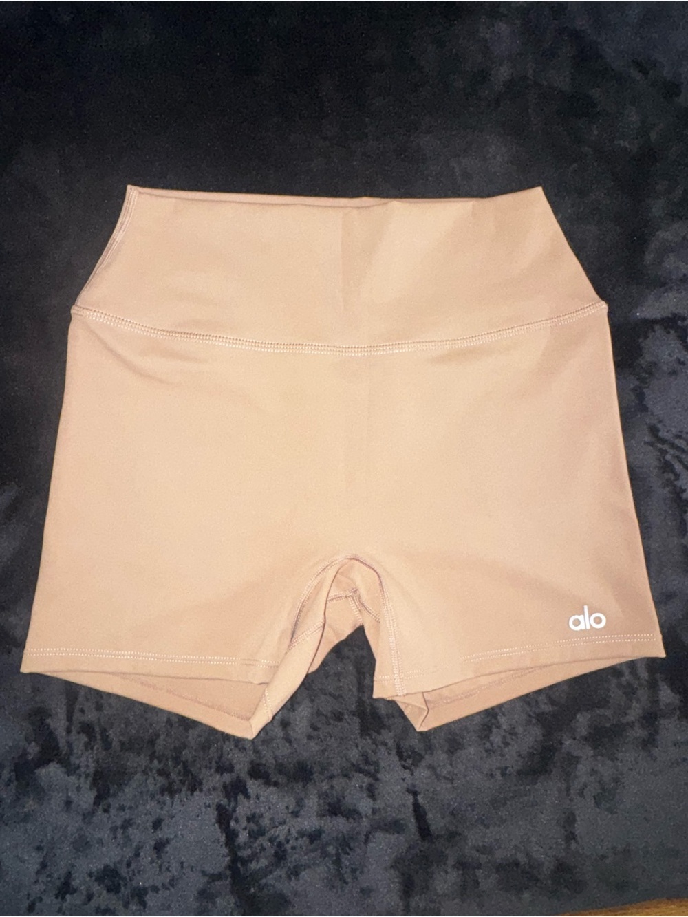 ALO Yoga Nude Crew Tee & High-Rise Bike Short Set - Picture 3 of 3